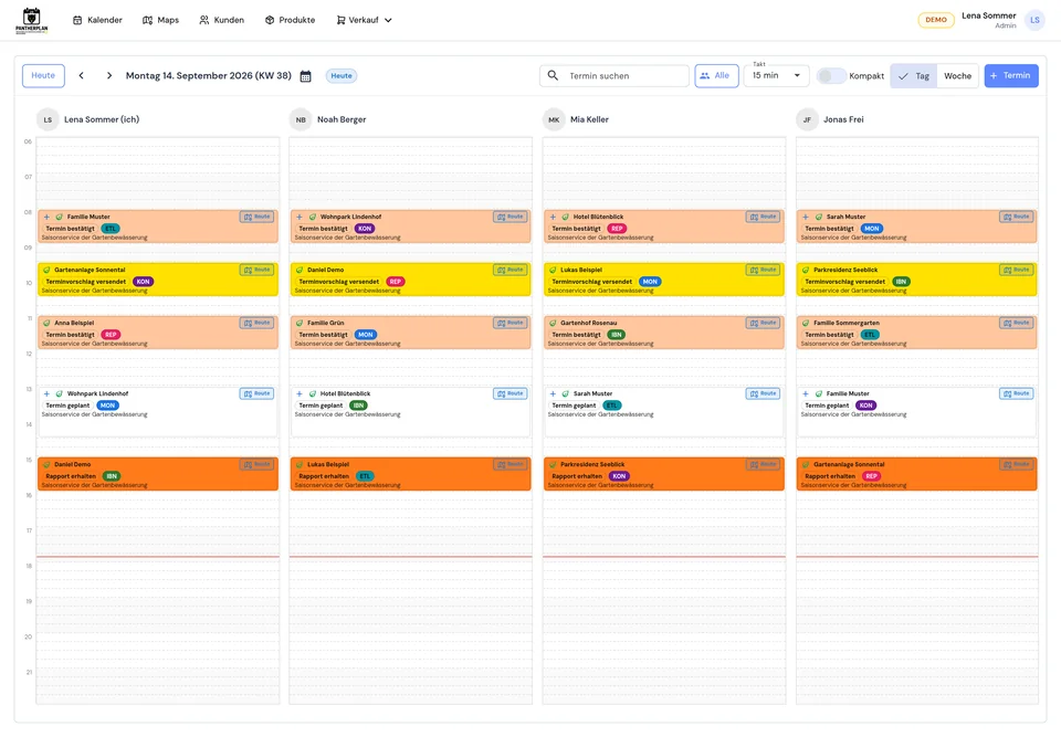 Pantherplan-Tageskalender mit fiktiven Mitarbeitenden und farblich gekennzeichneten Serviceterminen.