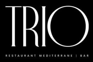 Logo des Restaurants Trio, bestehend aus elegantem, weissem Schriftzug auf schwarzem Hintergrund mit dem Untertitel 'Restaurant Mediterrane | Bar'.